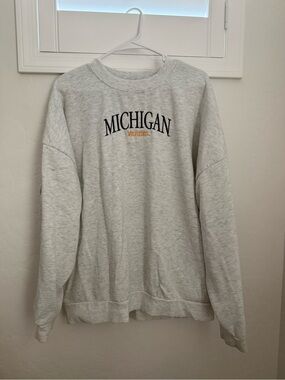 Michigan Wolverines Light Gray Crewneck Sweatshirt Gameday Couture